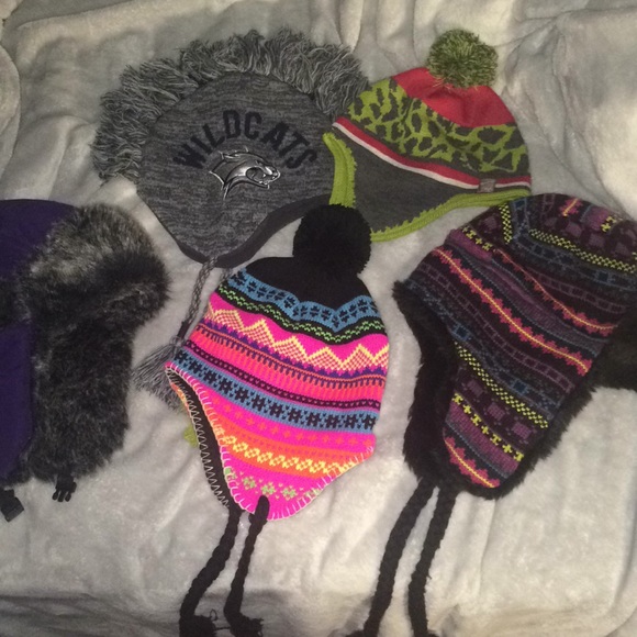 Winter hats - Picture 1 of 4